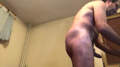 Snapshot of amaranther chatting on 11.17.25 Amaranther online show from 11.17.25