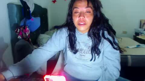 Snapshot of amararoberts08 chatting on 11.19.25 Amara Julia online show from 11.19.25