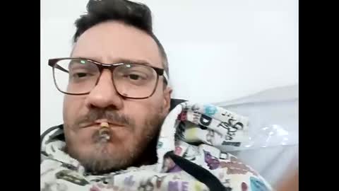 Snapshot of amaras5 chatting on 11.10.25 amaras5 online show from 11.10.25