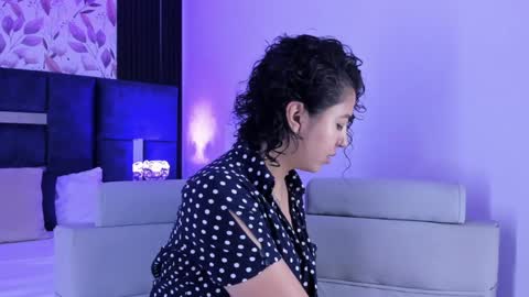 Snapshot of amarettho chatting on 01.21.25 Emily online show from 01.21.25