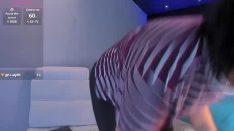 Snapshot of amarettho chatting on 02.03.25 Emily online show from 02.03.25