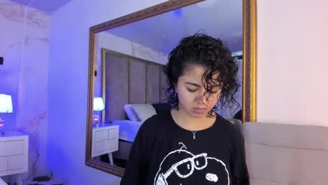 Snapshot of amarettho chatting on 02.10.25 Emily online show from 02.10.25