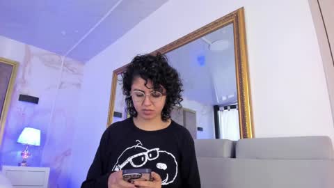 Snapshot of amarettho chatting on 02.10.25 Emily online show from 02.10.25