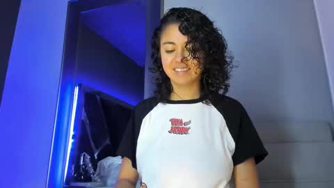 Snapshot of amarettho chatting on 09.22.25 Emily online show from 09.22.25