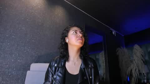 Snapshot of amarettho chatting on 10.12.25 Emily online show from 10.12.25