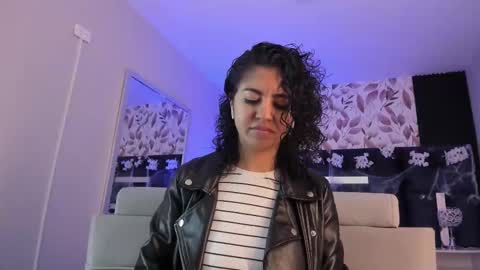 Snapshot of amarettho chatting on 10.27.25 Emily online show from 10.27.25