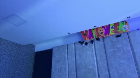 Snapshot of amarettho chatting on 11.03.25 Emily online show from 11.03.25