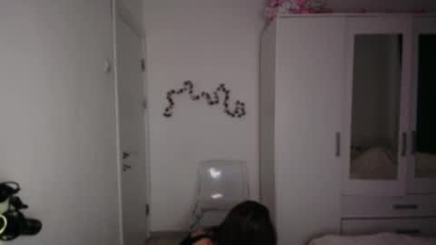 Snapshot of amateur_fitbabex chatting on 10.13.25 amateur_fitbabex online show from 10.13.25