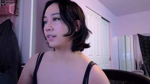 Snapshot of amateuroras chatting on 06.10.26 leash online show from 06.10.26