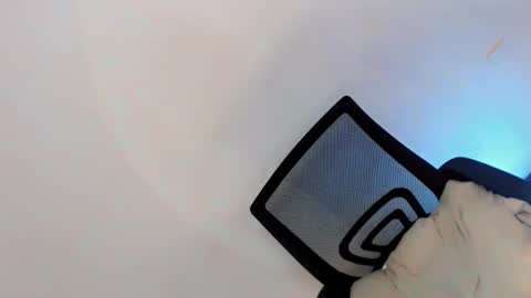 Annika 25yrs old online show from 01.25.25