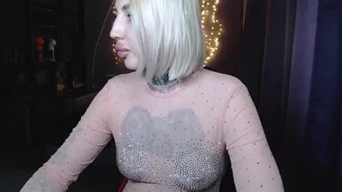 Snapshot of amayamalina chatting on 02.18.26 Malina online show from 02.18.26