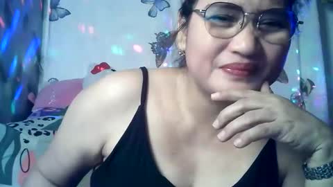 Snapshot of amazing_angel22 chatting on 03.19.26 amazing angel online show from 03.19.26
