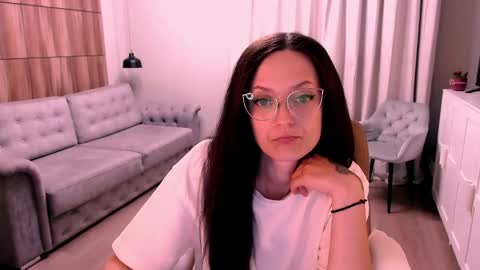 Snapshot of amazingeyes89 chatting on 05.30.26 Izza online show from 05.30.26