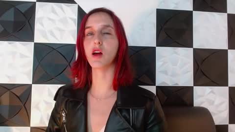 Snapshot of ambar_roux1 chatting on 02.10.25 ambar_roux1 online show from 02.10.25