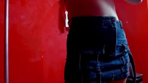 Snapshot of ambar_roux1 chatting on 02.26.25 ambar_roux1 online show from 02.26.25