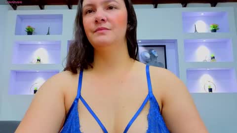 Snapshot of ambar_sex10 chatting on 06.05.26 Ambar online show from 06.05.26