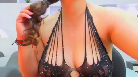 Snapshot of ambar_sex10 chatting on 06.16.26 Ambar online show from 06.16.26