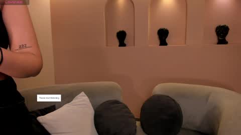 Ambar  online show from 04.23.26