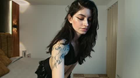 AMBAR LEE online show from 04.22.26