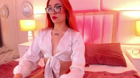 Snapshot of ambarsantany chatting on 12.17.24 AmbarSantany  online show from 12.17.24