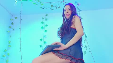 Snapshot of ambel_rose chatting on 03.01.25 ambel_rose online show from 03.01.25