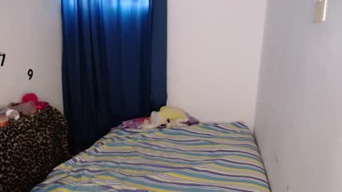 Snapshot of ambel_rose chatting on 11.25.25 ambel_rose online show from 11.25.25