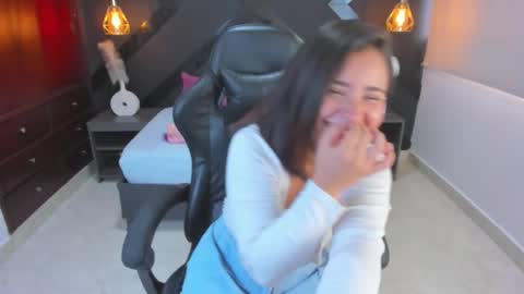 Snapshot of amber_blis chatting on 09.16.25 A M B E R online show from 09.16.25