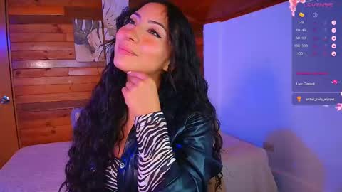 amber_curly online show from 10.14.25