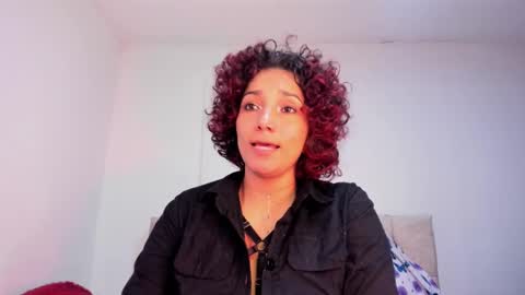 Snapshot of amber_demons chatting on 02.25.25 Amber Demons online show from 02.25.25