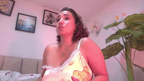 Snapshot of amber_demons chatting on 10.07.25 Amber Demons online show from 10.07.25