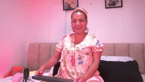 Snapshot of amber_demons chatting on 11.04.25 Amber Demons online show from 11.04.25