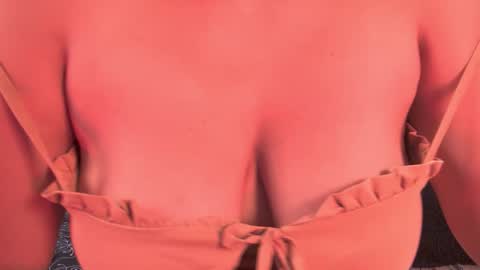 Snapshot of amber_demons chatting on 11.19.25 Amber Demons online show from 11.19.25