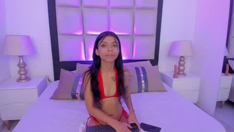amber_harriis online show from 04.28.26