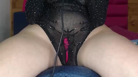 Snapshot of amber_moore chatting on 12.04.25 Amber Moore online show from 12.04.25