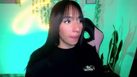 Amber online show from 01.30.25