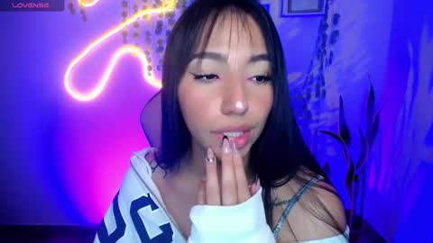 Amber online show from 02.25.25