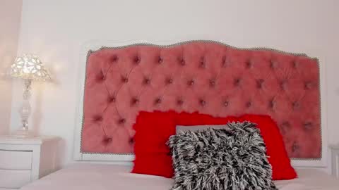 Snapshot of amber_roose75 chatting on 09.10.25 julieta  online show from 09.10.25