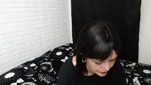 Snapshot of amber_rouss chatting on 12.31.24 ROUSS online show from 12.31.24