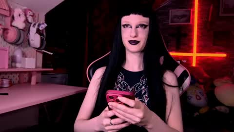 DEMONESS AMBER 666 online show from 05.31.26