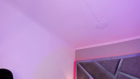 Snapshot of amberinihoffman chatting on 02.06.25 Amber online show from 02.06.25