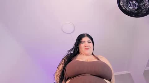 Snapshot of amberinihoffman chatting on 09.28.25 Amber online show from 09.28.25