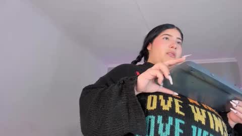 Snapshot of amberinihoffman chatting on 10.07.25 Amber online show from 10.07.25