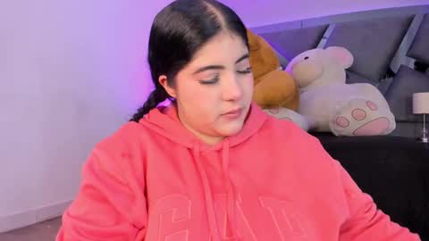 Snapshot of amberinihoffman chatting on 11.16.25 Amber online show from 11.16.25