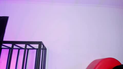 Snapshot of amberinihoffman chatting on 11.27.25 Amber online show from 11.27.25