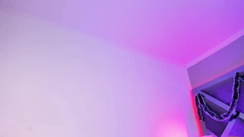 Snapshot of amberinihoffman chatting on 11.28.25 Amber online show from 11.28.25