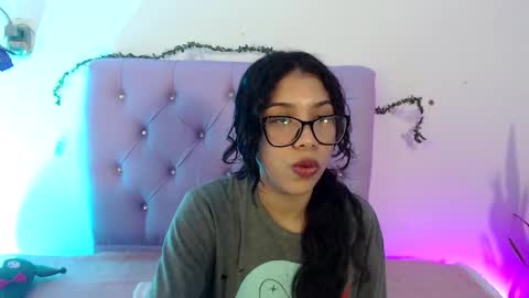 Snapshot of amberjeong chatting on 01.17.25 Amber Jeong online show from 01.17.25