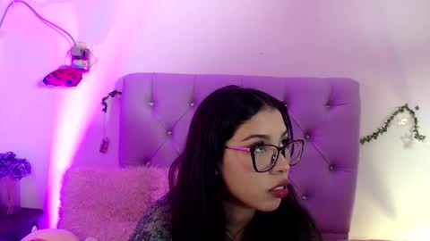 Snapshot of amberjeong chatting on 01.21.25 Amber Jeong online show from 01.21.25