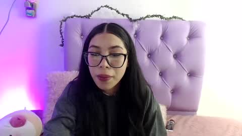 Snapshot of amberjeong chatting on 01.29.25 Amber Jeong online show from 01.29.25