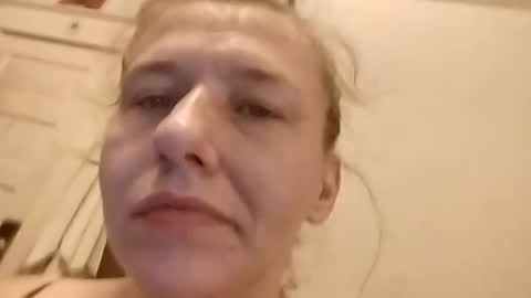 Snapshot of amberjohnson1387 chatting on 11.21.25 amberjohnson1387 online show from 11.21.25