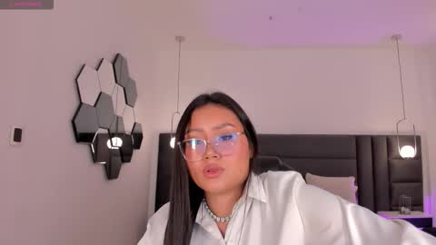 Amber  online show from 10.15.25